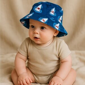 Flapjack kids Hat, NWTS UPF 50 reversible bucket/sun, sz 6-24m, sharks/crabs